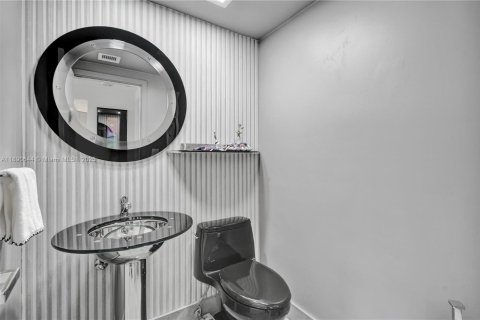 Copropriété à vendre à Aventura, Floride: 2 chambres, 179.86 m2 № 1943437 - photo 18