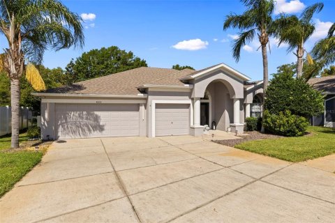 House in Land O' Lakes, Florida 4 bedrooms, 217.86 sq.m. № 1662621 - photo 6