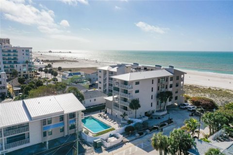 Condo in Clearwater, Florida, 2 bedrooms  № 1602149 - photo 23