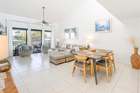 Copropriété à vendre à Clearwater, Floride: 2 chambres, 88.26 m2 № 1602149 - photo 4