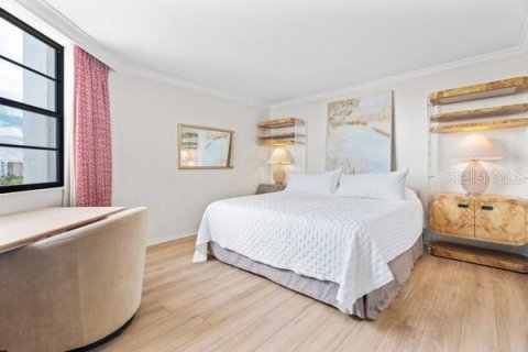 Condo in Longboat Key, Florida, 2 bedrooms  № 1853826 - photo 19