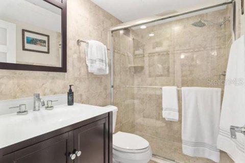 Condo in Longboat Key, Florida, 2 bedrooms  № 1853826 - photo 16
