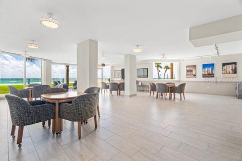 Condo in Longboat Key, Florida, 2 bedrooms  № 1853826 - photo 25