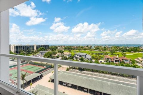 Condo in Longboat Key, Florida, 2 bedrooms  № 1853826 - photo 13