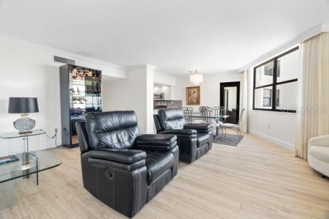Condo in Longboat Key, Florida, 2 bedrooms  № 1853826 - photo 7