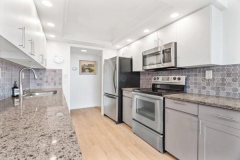 Condo in Longboat Key, Florida, 2 bedrooms  № 1853826 - photo 4