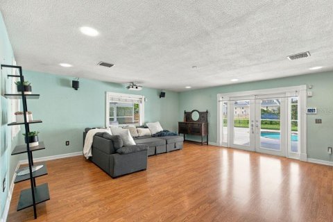 Casa en venta en Tampa, Florida, 4 dormitorios, 260.68 m2 № 2386625 - foto 20