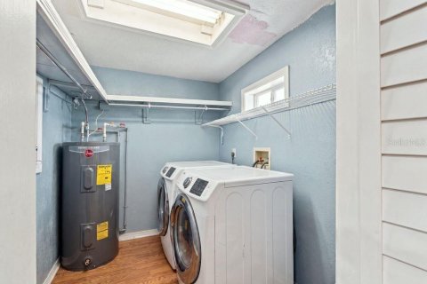 Casa en venta en Tampa, Florida, 4 dormitorios, 260.68 m2 № 2386625 - foto 27