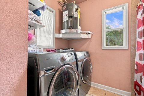 Casa en venta en Tampa, Florida, 4 dormitorios, 260.68 m2 № 2386625 - foto 18