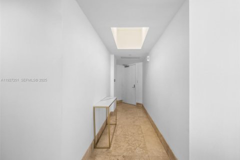 Купить кондоминиум в Авентура, Флорида 2 спальни, 121.89м2, № 1987976 - фото 25