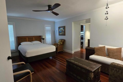 House in Hollywood, Florida 3 bedrooms, 233.93 sq.m. № 2286638 - photo 6