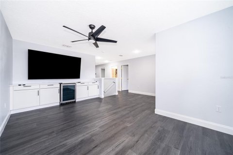 House in DeBary, Florida 4 bedrooms, 233.28 sq.m. № 2111561 - photo 21