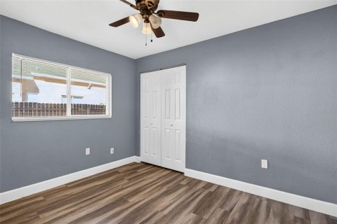 Villa ou maison à louer à New Port Richey, Floride: 2 chambres, 93.65 m2 № 2429414 - photo 17
