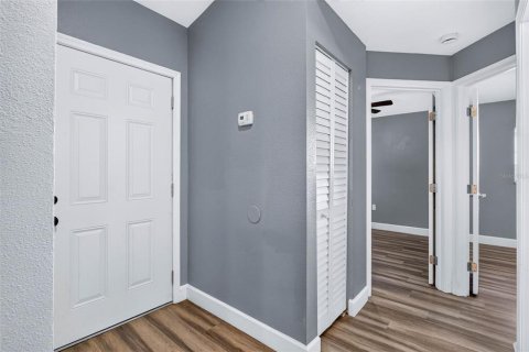 Villa ou maison à louer à New Port Richey, Floride: 2 chambres, 93.65 m2 № 2429414 - photo 6