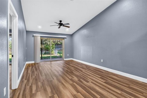 Villa ou maison à louer à New Port Richey, Floride: 2 chambres, 93.65 m2 № 2429414 - photo 13
