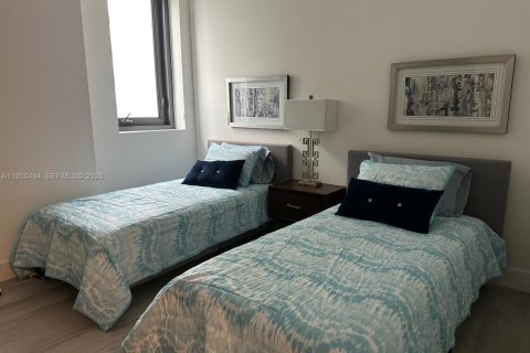 Снять в аренду кондоминиум в Майами, Флорида 2 спальни, 90.3м2, № 2005938 - фото 15