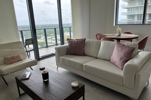Снять в аренду кондоминиум в Майами, Флорида 2 спальни, 90.3м2, № 2005938 - фото 10