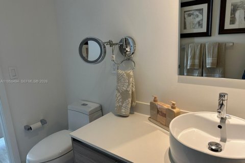 Снять в аренду кондоминиум в Майами, Флорида 2 спальни, 90.3м2, № 2005938 - фото 13