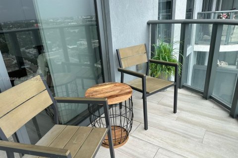 Снять в аренду кондоминиум в Майами, Флорида 2 спальни, 90.3м2, № 2005938 - фото 20