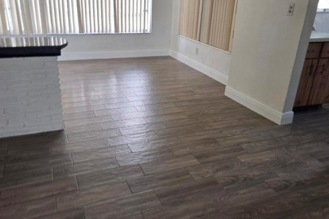 Villa ou maison à louer à Lauderhill, Floride: 3 chambres, 115.29 m2 № 2274465 - photo 12