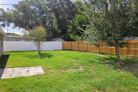Villa ou maison à louer à Kenneth City, Floride: 2 chambres, 89.19 m2 № 2413727 - photo 15