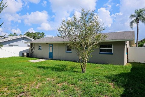 Villa ou maison à louer à Kenneth City, Floride: 2 chambres, 89.19 m2 № 2413727 - photo 17