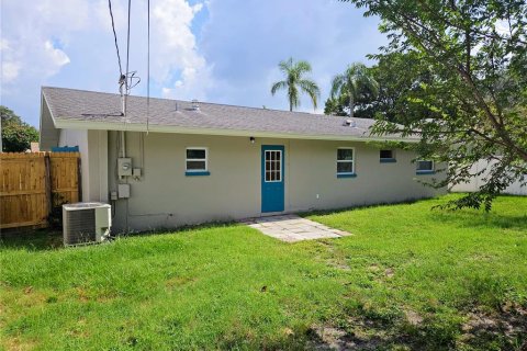 Villa ou maison à louer à Kenneth City, Floride: 2 chambres, 89.19 m2 № 2413727 - photo 16