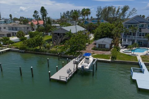 Land in Treasure Island, Florida № 2223157 - photo 11