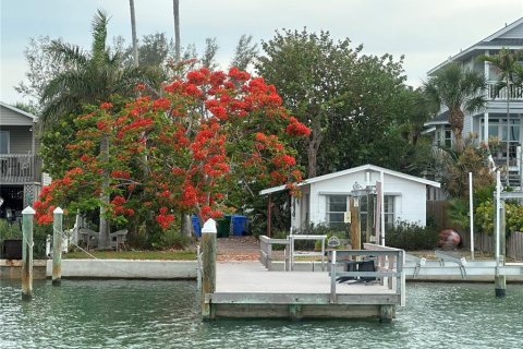 Land in Treasure Island, Florida № 2223157 - photo 2