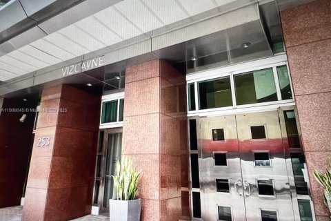 Снять в аренду кондоминиум в Майами, Флорида 1 спальня, 58.71м2, № 1964287 - фото 1