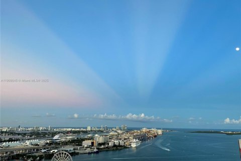 Снять в аренду кондоминиум в Майами, Флорида 1 спальня, 58.71м2, № 1964287 - фото 9