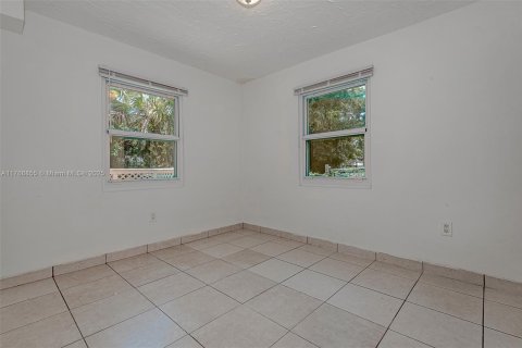 House in Dania Beach, Florida 3 bedrooms № 1582699 - photo 14