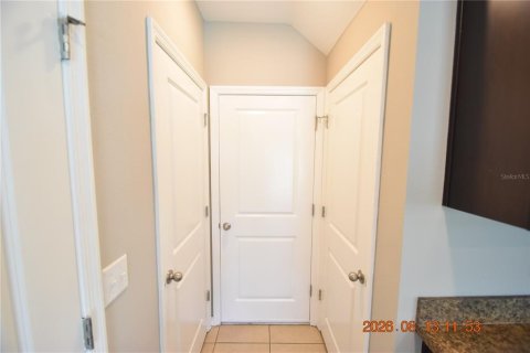 House in Sun City Center, Florida 4 bedrooms, 193.05 sq.m. № 2306231 - photo 28