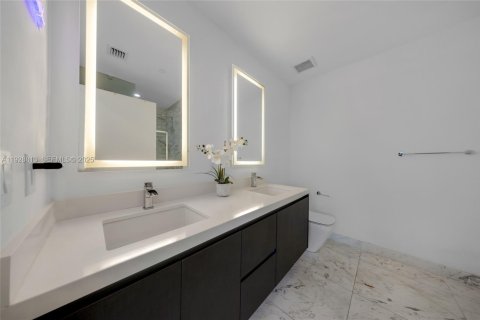 Купить кондоминиум в Майами, Флорида 1 спальня, 94.57м2, № 1987351 - фото 23