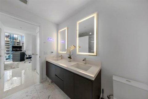 Купить кондоминиум в Майами, Флорида 1 спальня, 94.57м2, № 1987351 - фото 25