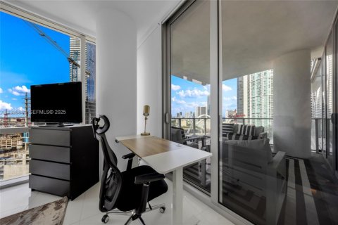 Купить кондоминиум в Майами, Флорида 1 спальня, 94.57м2, № 1987351 - фото 22