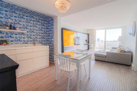 Copropriété à vendre à Miami Beach, Floride: 1 chambre, 64.47 m2 № 1933843 - photo 3