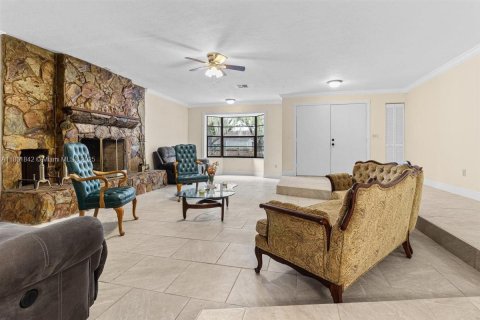 House in Sebring, Florida 4 bedrooms, 188.59 sq.m. № 1746070 - photo 21