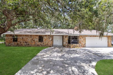 House in Sebring, Florida 4 bedrooms, 188.59 sq.m. № 1746070 - photo 4