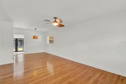 Villa ou maison à louer à Orlando, Floride: 3 chambres, 134.06 m2 № 2157125 - photo 2