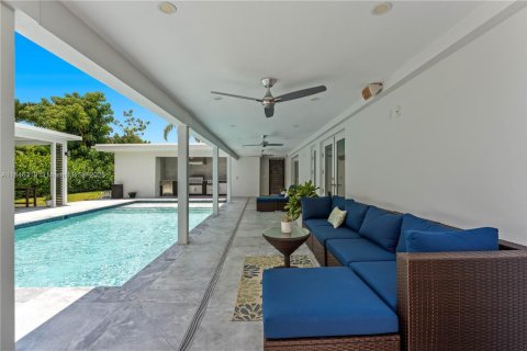 House in Palmetto Bay, Florida 4 bedrooms, 224.08 sq.m. № 1844018 - photo 22