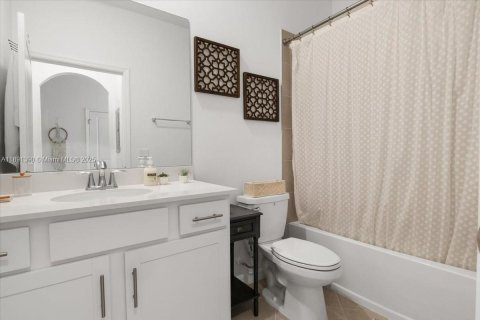 Снять в аренду кондоминиум в Аве Мария, Флорида 2 спальни, 107.21м2, № 1944682 - фото 15