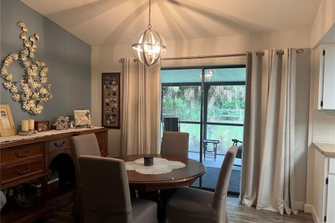 House in Port Charlotte, Florida 3 bedrooms, 138.98 sq.m. № 1911426 - photo 8
