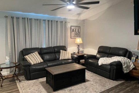 House in Port Charlotte, Florida 3 bedrooms, 138.98 sq.m. № 1911426 - photo 6