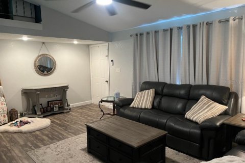 House in Port Charlotte, Florida 3 bedrooms, 138.98 sq.m. № 1911426 - photo 5