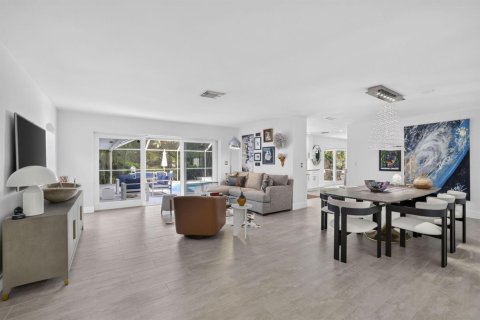 House in Fort Lauderdale, Florida 3 bedrooms, 171.87 sq.m. № 2378802 - photo 3