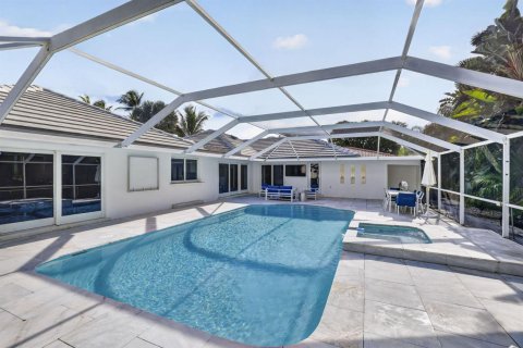 House in Fort Lauderdale, Florida 3 bedrooms, 171.87 sq.m. № 2378802 - photo 16