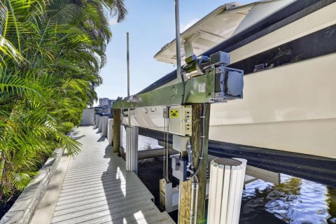 House in Fort Lauderdale, Florida 3 bedrooms, 171.87 sq.m. № 2378802 - photo 22