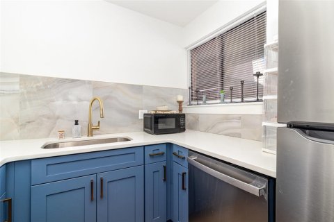 Condominio en venta en Altamonte Springs, Florida, 1 dormitorio, 68.19 m2 № 1858065 - foto 4