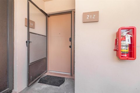 Condominio en venta en Altamonte Springs, Florida, 1 dormitorio, 68.19 m2 № 1858065 - foto 16